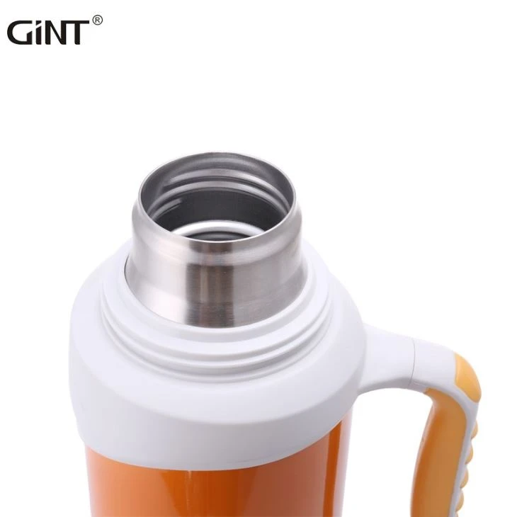 The GiNT Vacuum Insulated 1 Liter Beverage Bottle